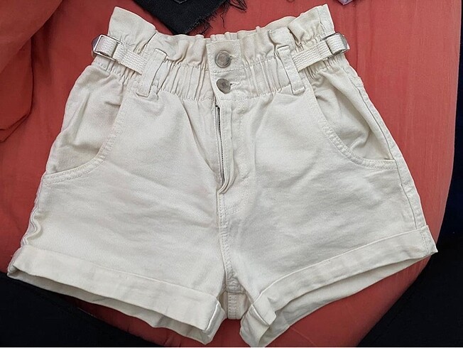 xs Beden ten rengi Renk BERSHKA KOT SORT
