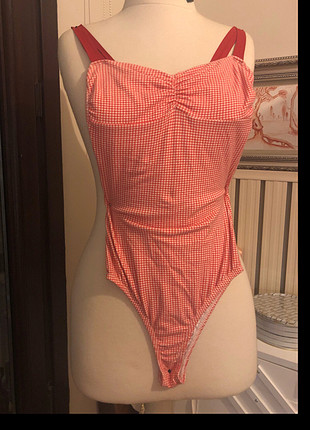 xs Beden Bodysuit kırmızı beyaz askılı, pötikareli