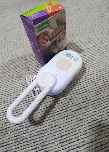 Beyaz Kedi Tüy Bakım Fırçası USB Şarjlı - Görsel 3