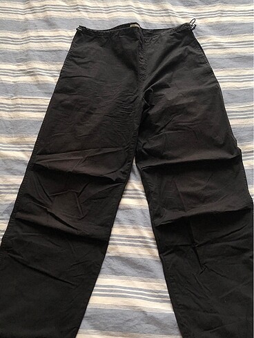 Stradivarius paraşüt pantolon