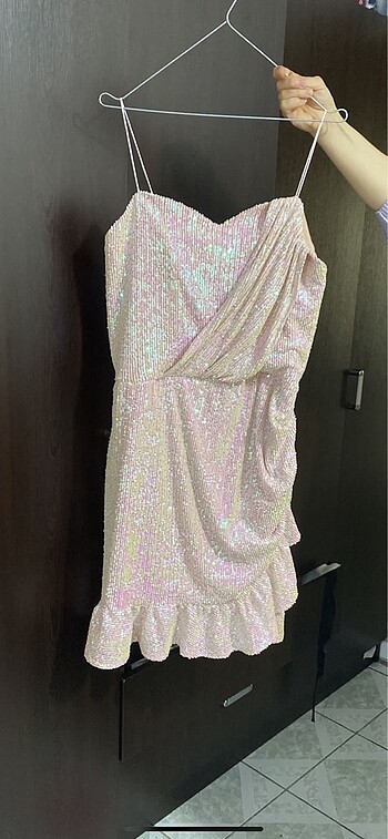 Pudra pembe payetli elbise
