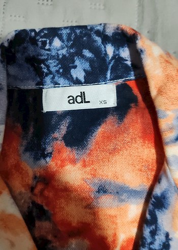 Kadın Çok Renkli Batik Desenli Kısa Tulum - Görsel 6