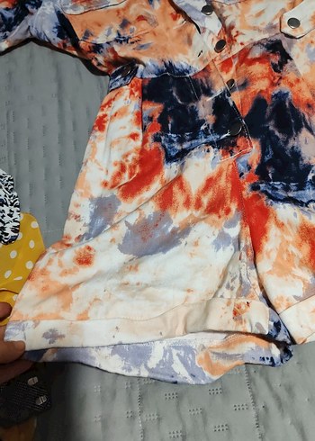 Kadın Çok Renkli Batik Desenli Kısa Tulum - Görsel 4