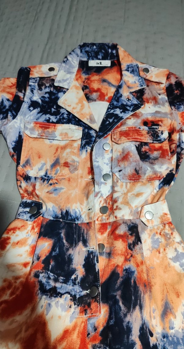 Kadın Çok Renkli Batik Desenli Kısa Tulum - Görsel 5