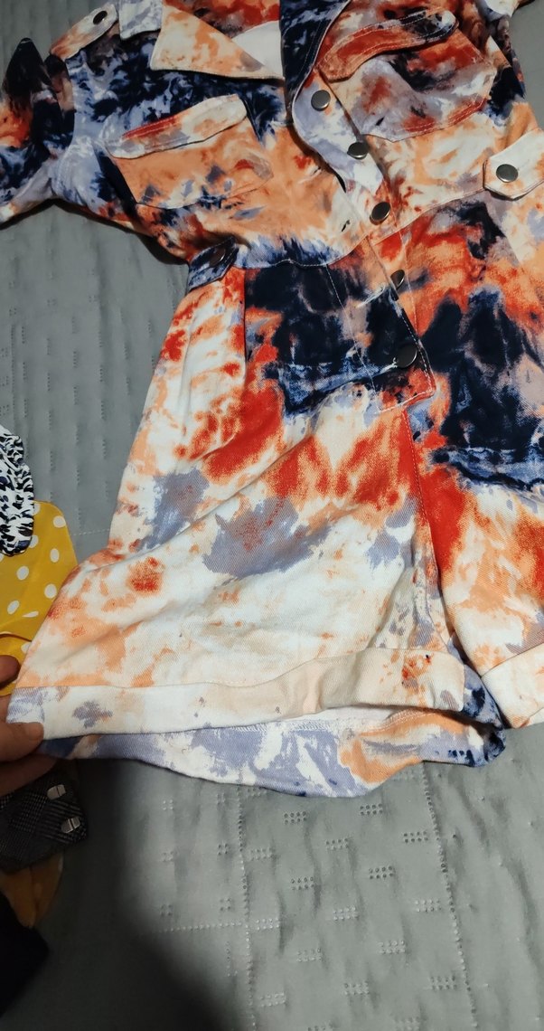 Kadın Çok Renkli Batik Desenli Kısa Tulum - Görsel 4