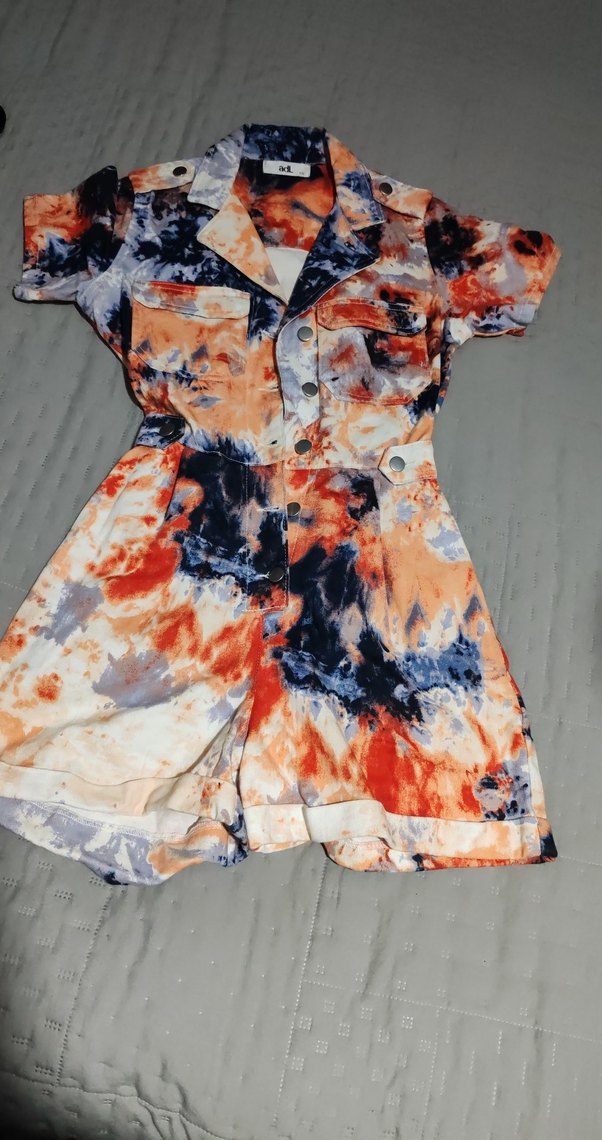 Kadın Çok Renkli Batik Desenli Kısa Tulum - Görsel 2