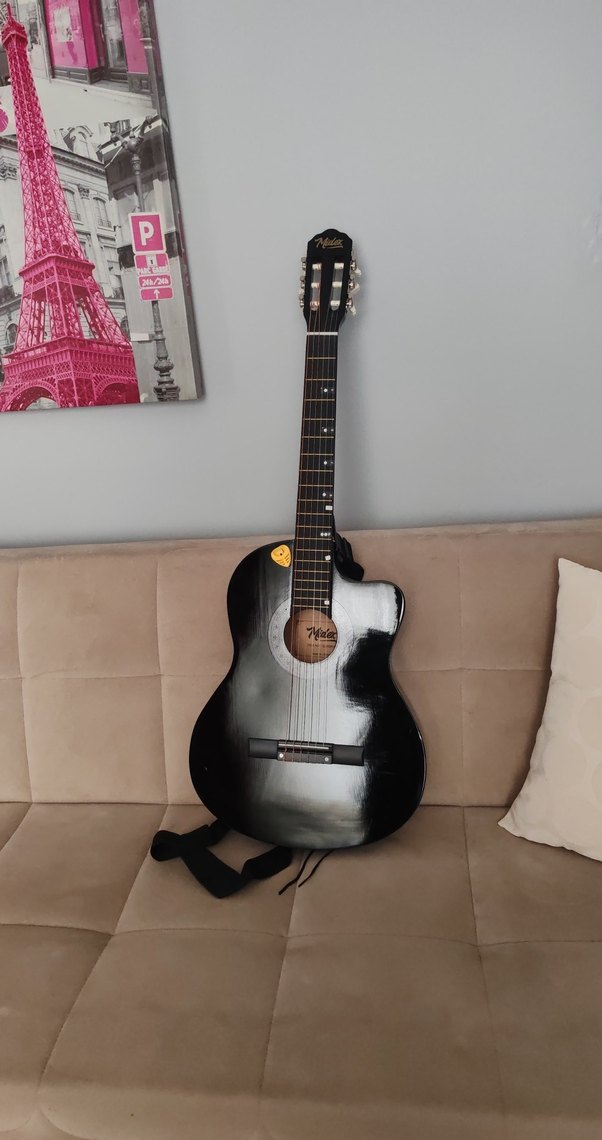 Siyah Klasik Gitar - Görsel 2