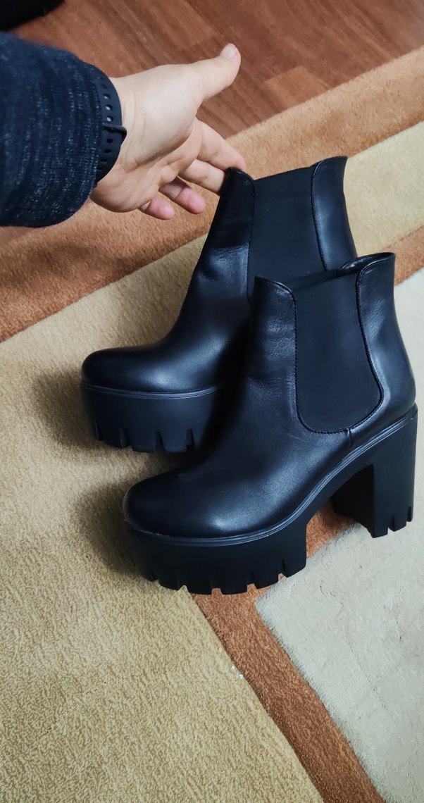 Siyah Platform Topuklu Kadın Botları - Görsel 5