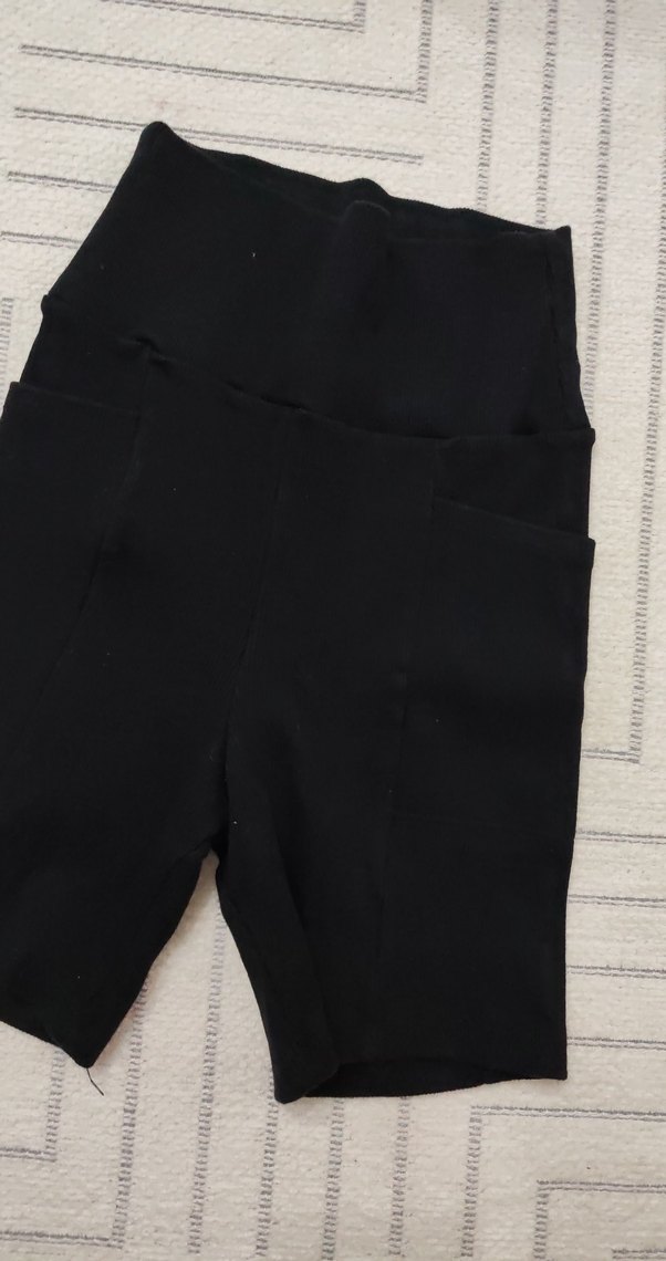 Siyah Mini Hamile Şortu - Görsel 3