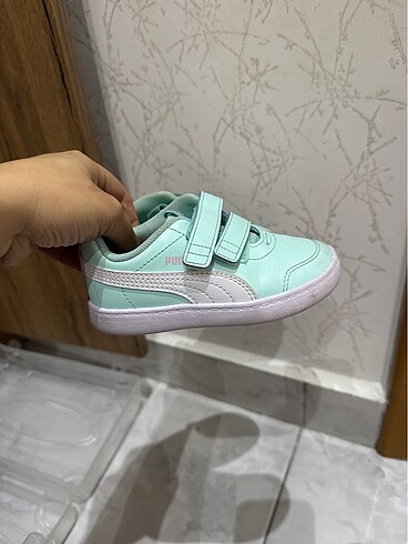 Orijinal erkek çocuk Puma ayakkabı