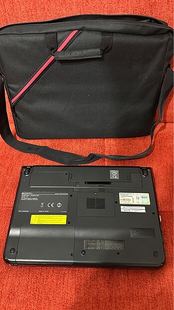 SONY VAVİO LAPTOP