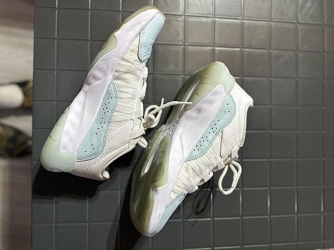 AİR JORDAN 11 CMFT KADIN AYAKKABISI