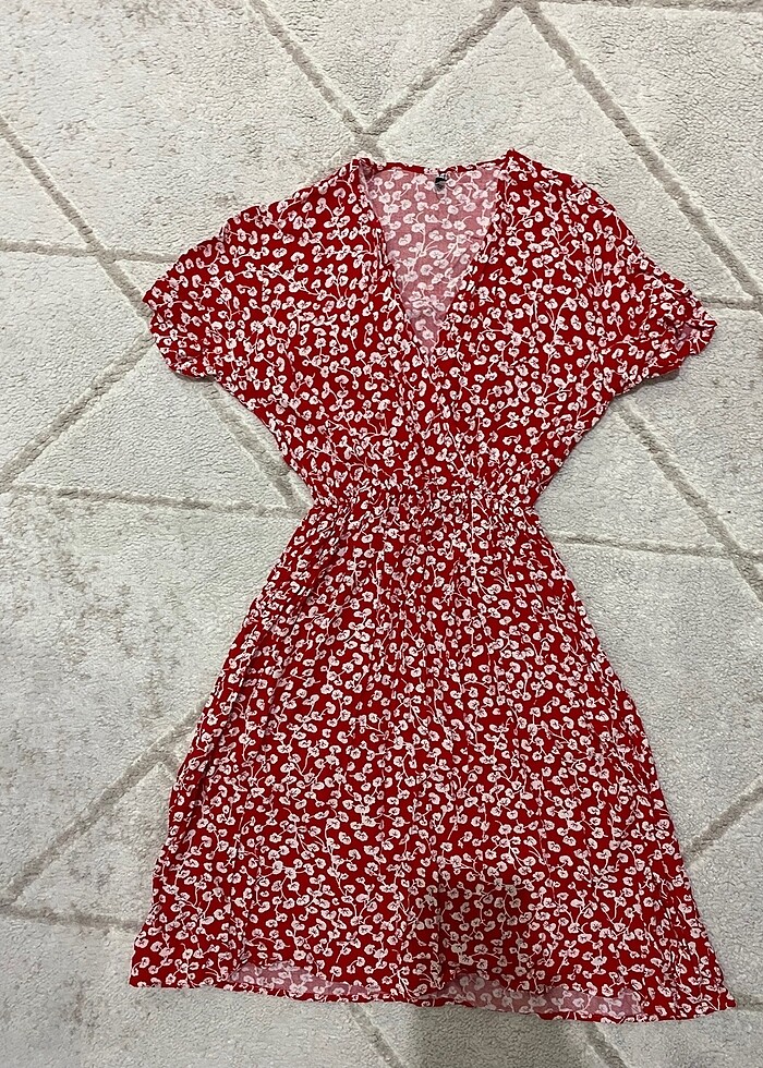 Kırmızı yazlık elbise - Görsel 2