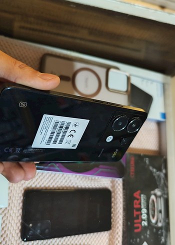 POCO Siyah Android Telefon  256 GB hafıza 12 GB ram çizik y - Görsel 4