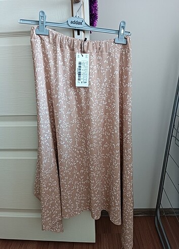 Camel asimetrik örme etek