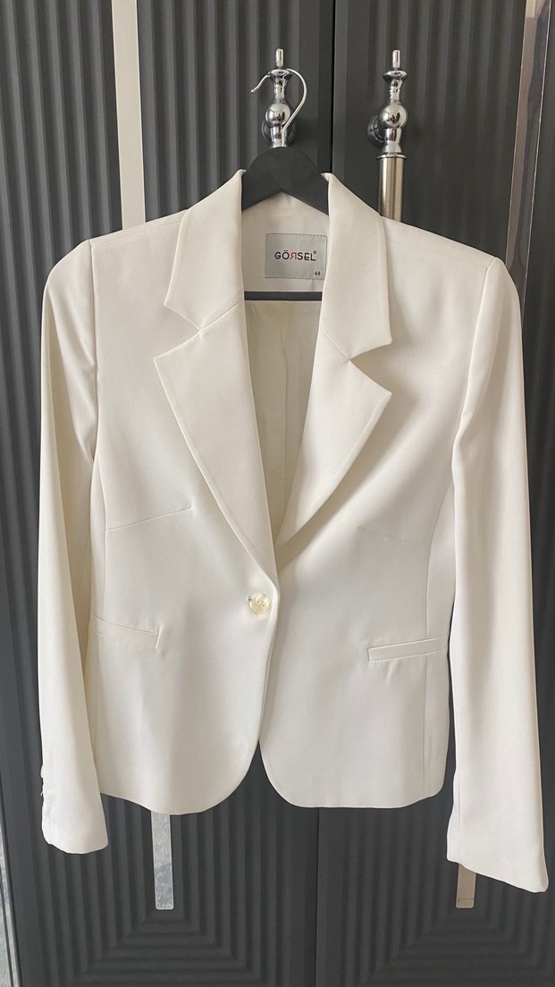 Beyaz Kadın Düğmeli Midi Blazer - Görsel 3
