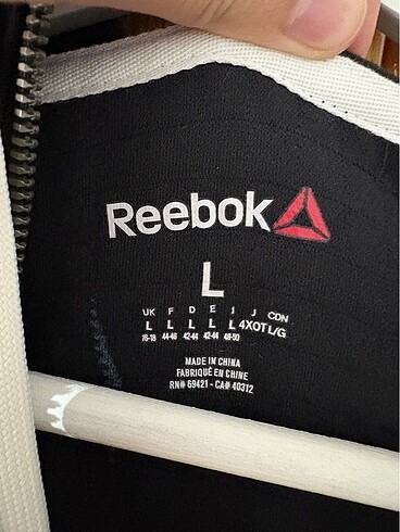 l Beden siyah Renk Reebok bayan zip ceket