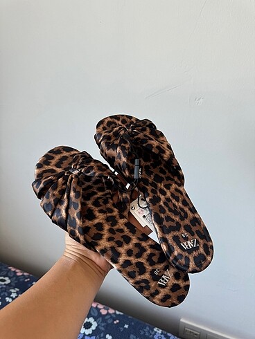 Zara leopar terlik