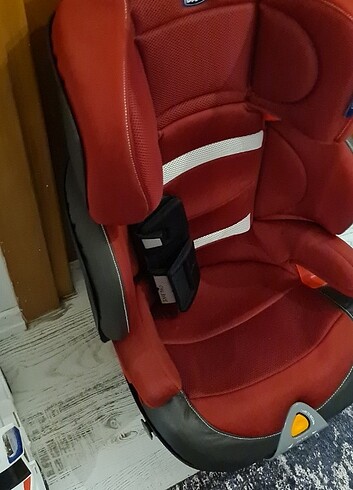 15-36 kg Beden kırmızı Renk Kullanılmamış chicco marka oto koltuğü