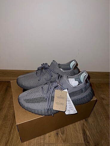 42 Beden gri Renk Faturalı YEEZY