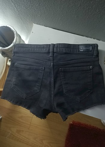 Bershka Siyah Kadın Mini Denim Şort