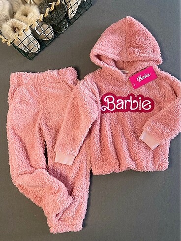 Barbie Barbie takım
