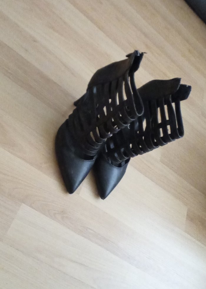 Siyah Deri Kemerli Gotik Stiletto Bot - Görsel 3