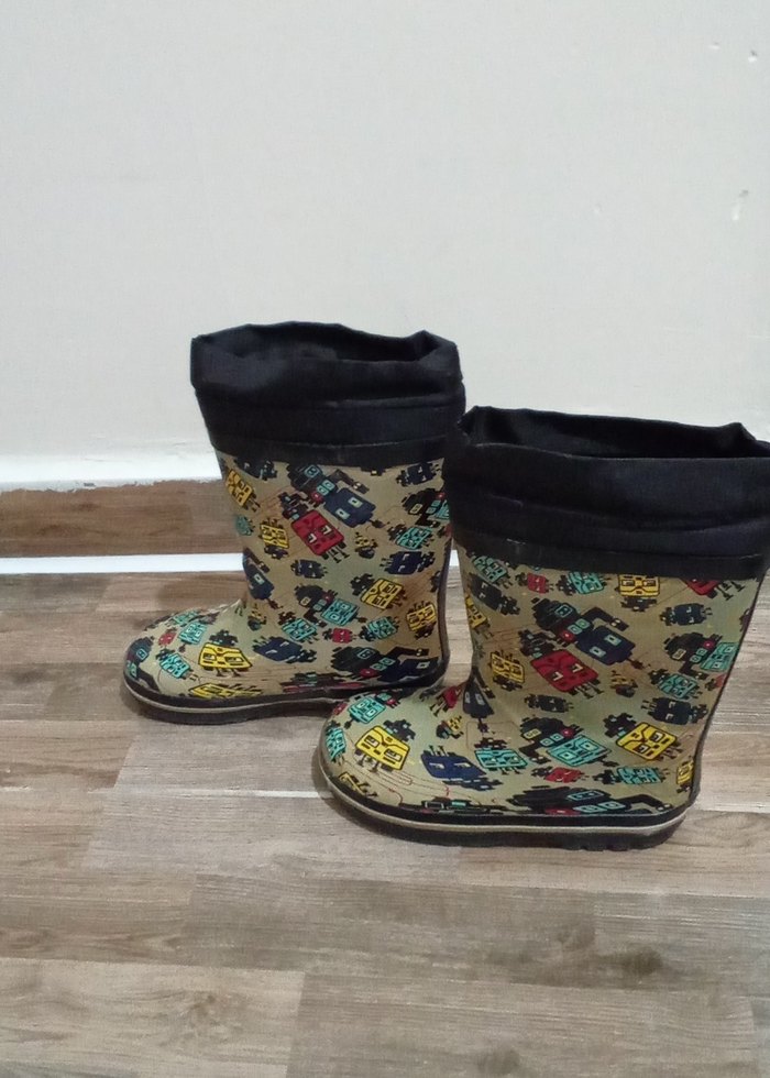 Renkli Desenli Erkek Çocuk Lastik Çizme - Görsel 3