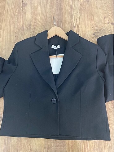 Crop ceket
