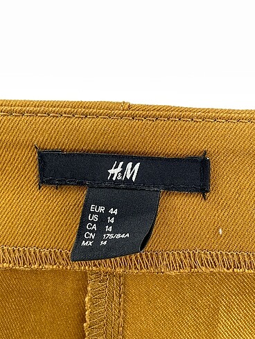 44 Beden çeşitli Renk H&M Düz Kesim %70 İndirimli.