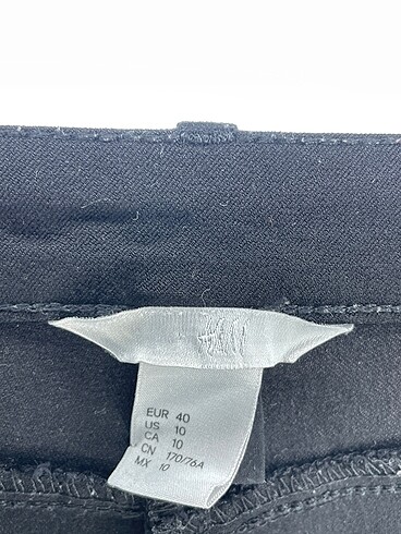 40 Beden siyah Renk H&M Jean / Kot %70 İndirimli.