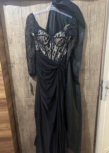 Uzun Kollu Straplez Siyah Gotik Abiye Elbise - Görsel 4