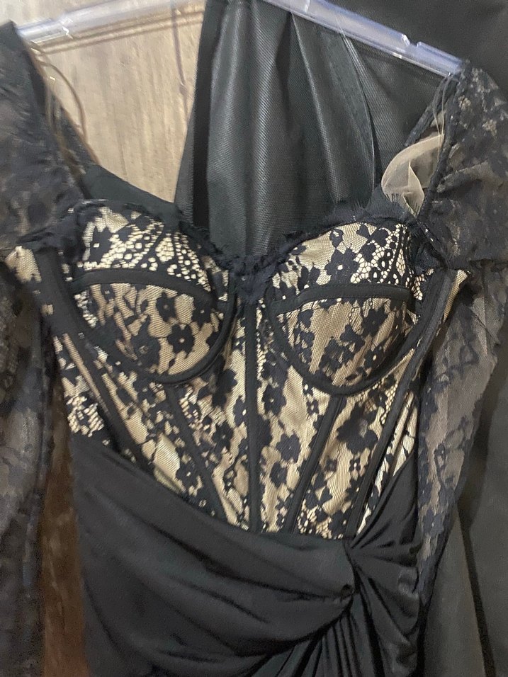 Uzun Kollu Straplez Siyah Gotik Abiye Elbise - Görsel 5