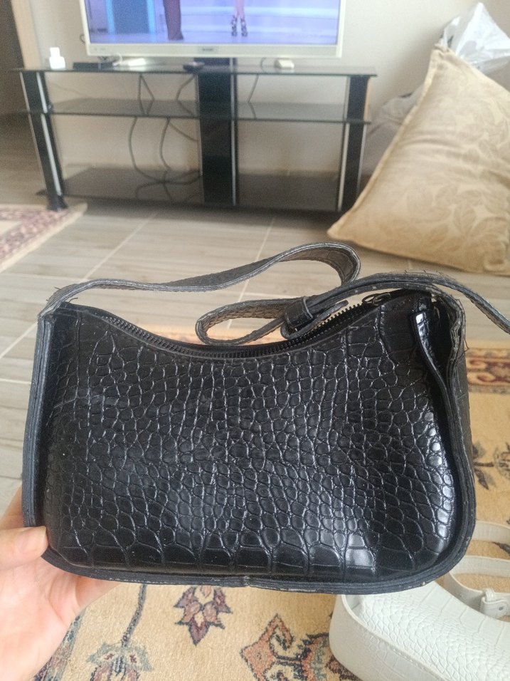 Siyah Yılan Derisi Desenli Kadın Deri Çanta - Görsel 3