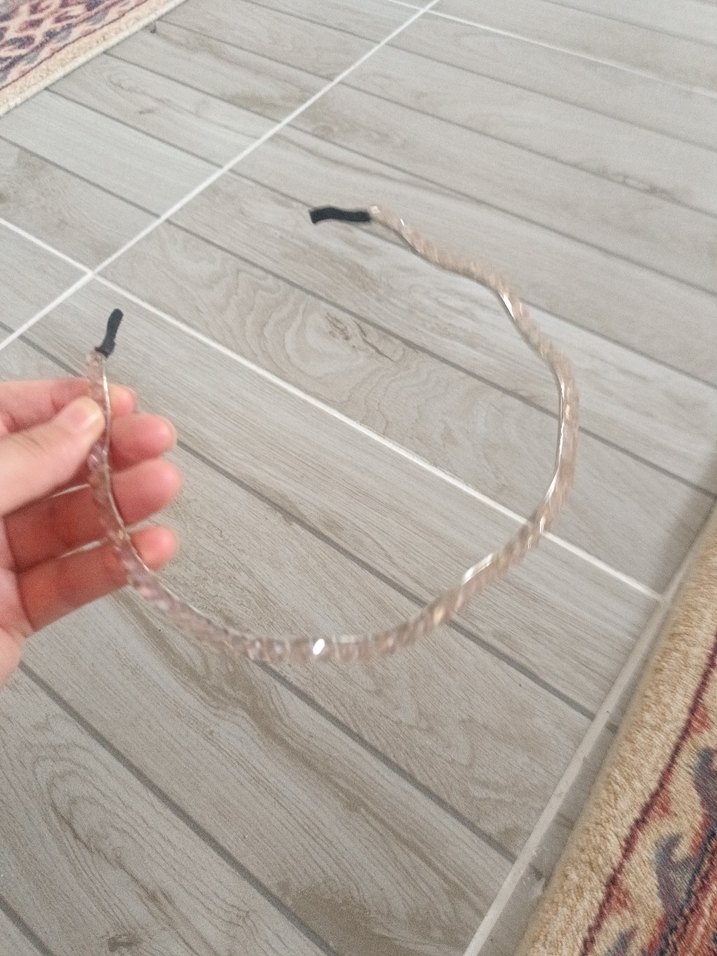 Boncuklu Yılan Desenli Bej Taç - Görsel 3