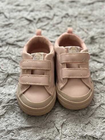 H&M HM KIZ BEBEK SPOR AYAKKABI 22 NO