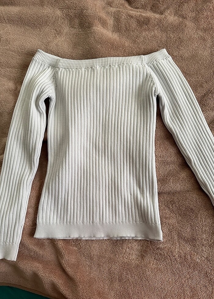 Triko omzu açık üst - Görsel 3