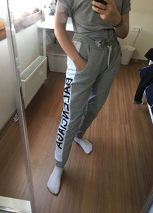 l Beden Balenciaga eşofman altı