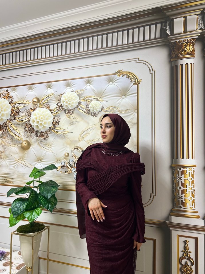 Bordo İşlemeli Uzun Kadın abiye - Görsel 5