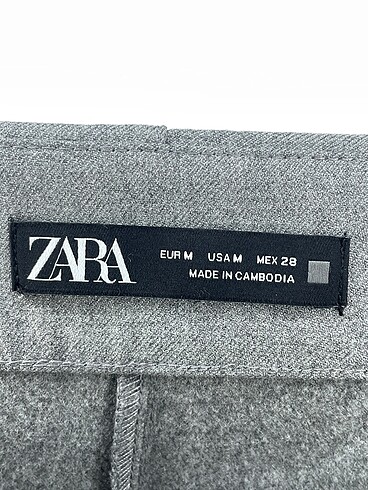 m Beden gri Renk Zara Kumaş Pantolon %70 İndirimli.