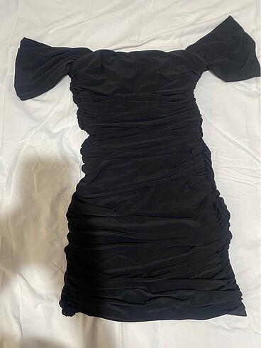 Zara Whenever düşük kol elbise