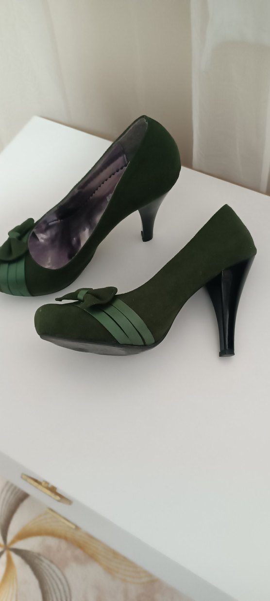 Koyu Yeşil Fiyonk Detaylı Platform Topuklu - Görsel 2