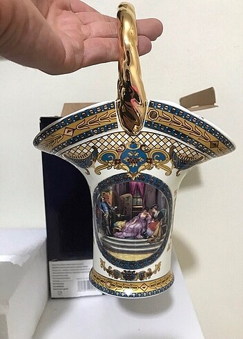 Diğer Royal Victoria Vazo