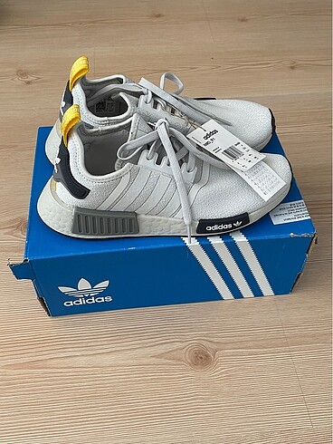 Adidas NMD_R1