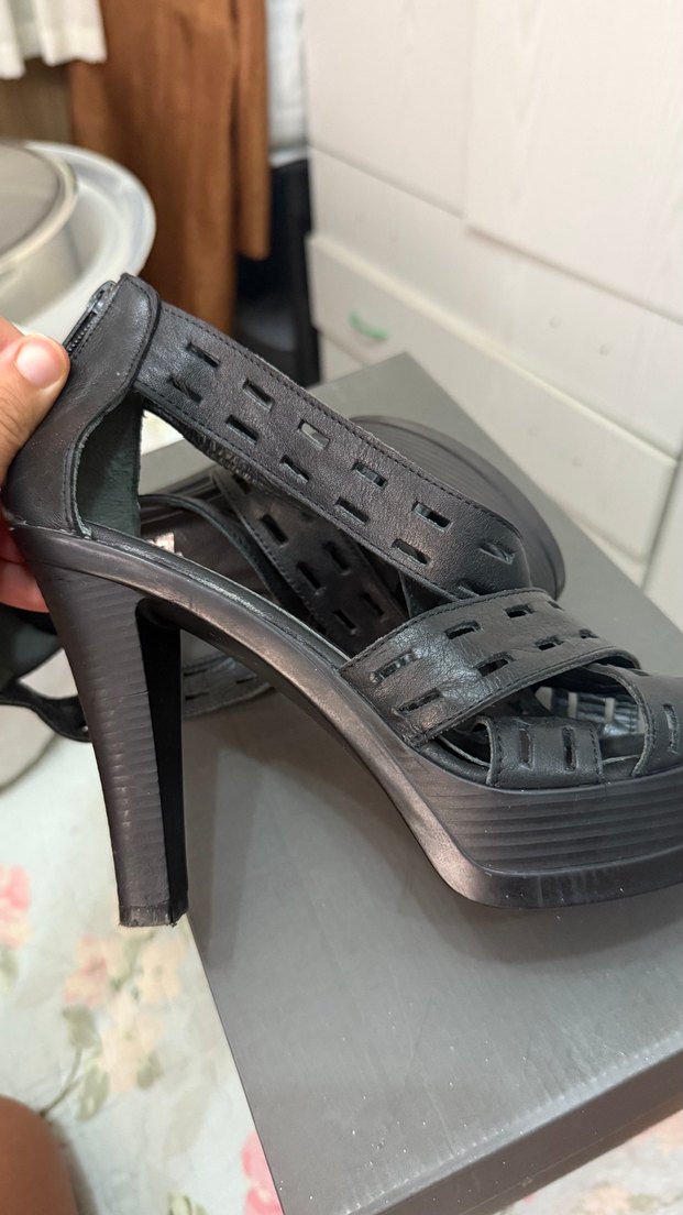Siyah platform Topuklu  ayakkabı - Görsel 3