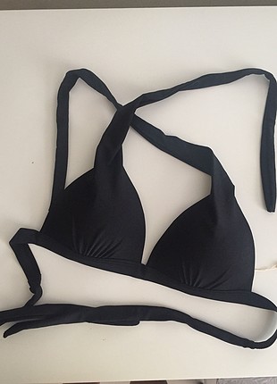 Siyah bikini üstü
