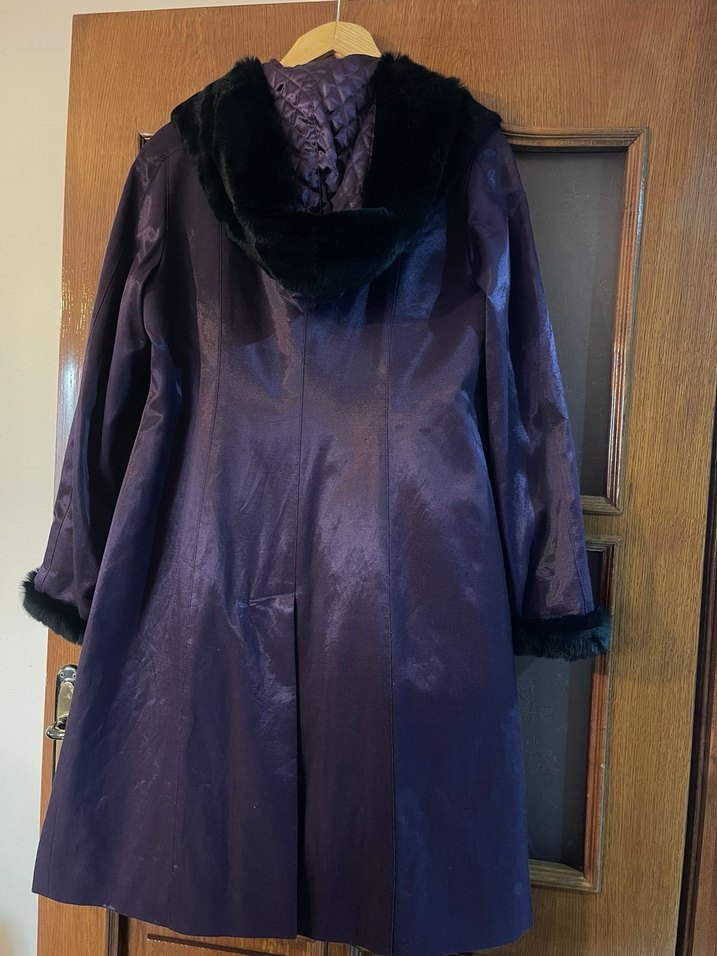 Tokalı Siyah Kadın Kışlık Mont göğüs 50 cm boy 75 cm - Görsel 4