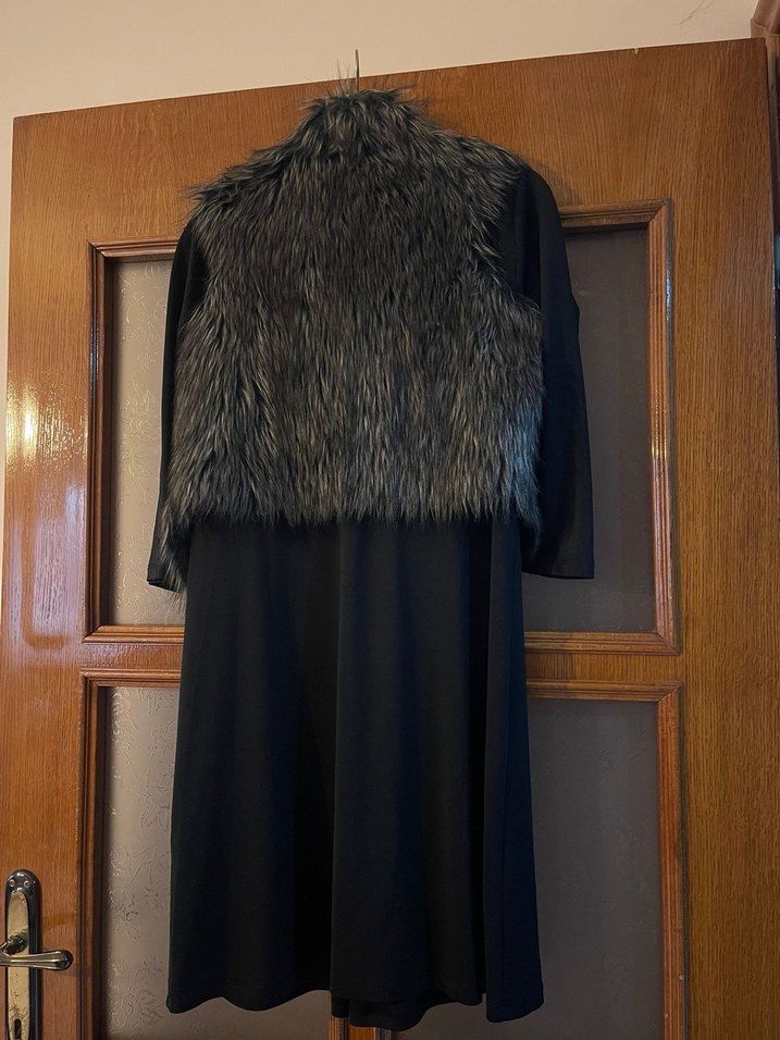 Kadın Gri Uzun Kürklü Goth Yelek Elbise beraber Göğüs ölçüsü 42 - Görsel 4