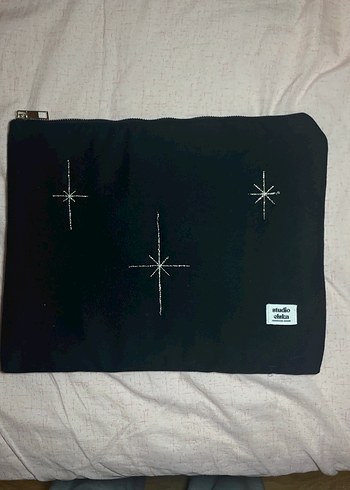 Simli Yıldız Nakışlı Laptop/ Tablet Çantası - Görsel 2