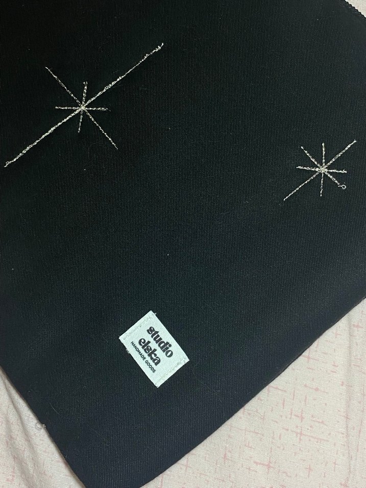 Simli Yıldız Nakışlı Laptop/ Tablet Çantası - Görsel 3